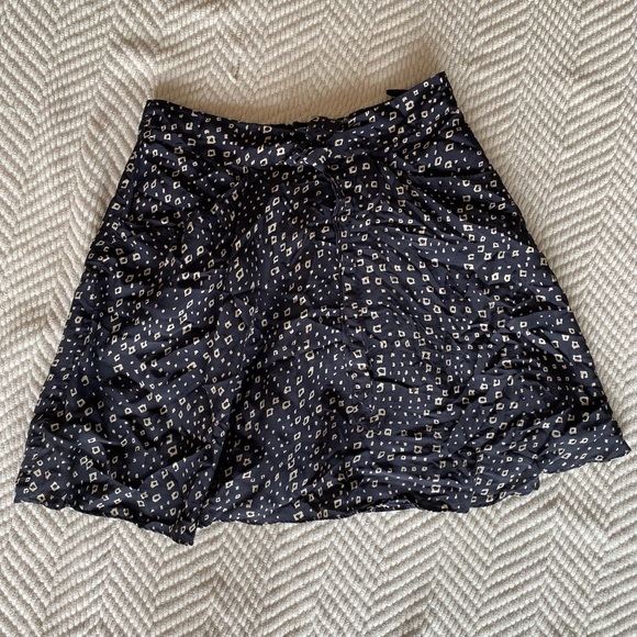 Anthro Lil 100% SILK SKIRT size 8 - Picture 2 of 9